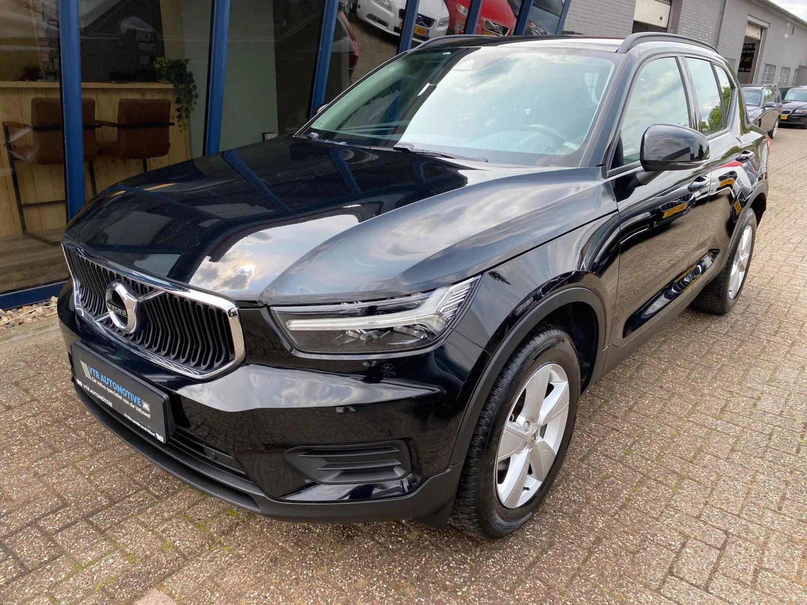 Volvo XC40 (2018) — foto 1