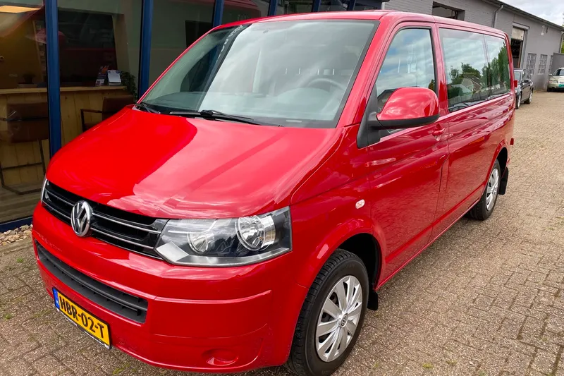 Volkswagen Caravelle (2011)