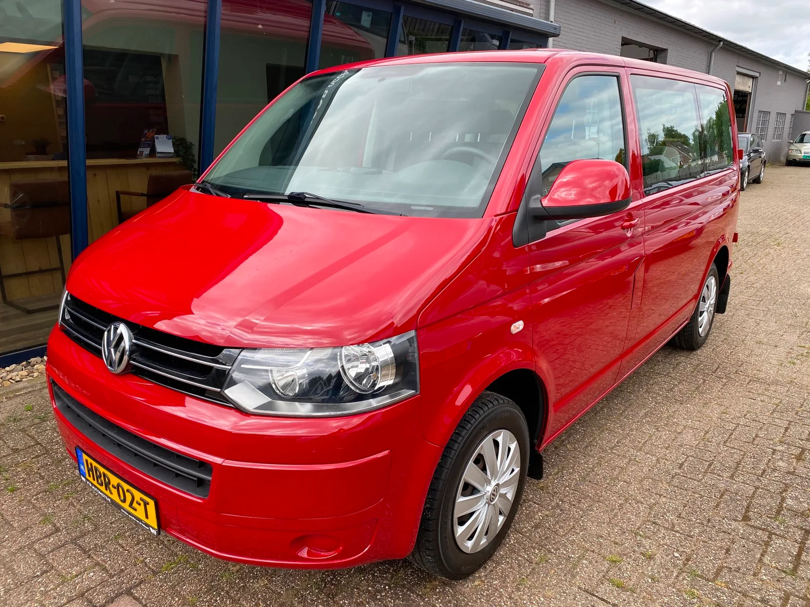 Volkswagen Caravelle (2011) — foto 1