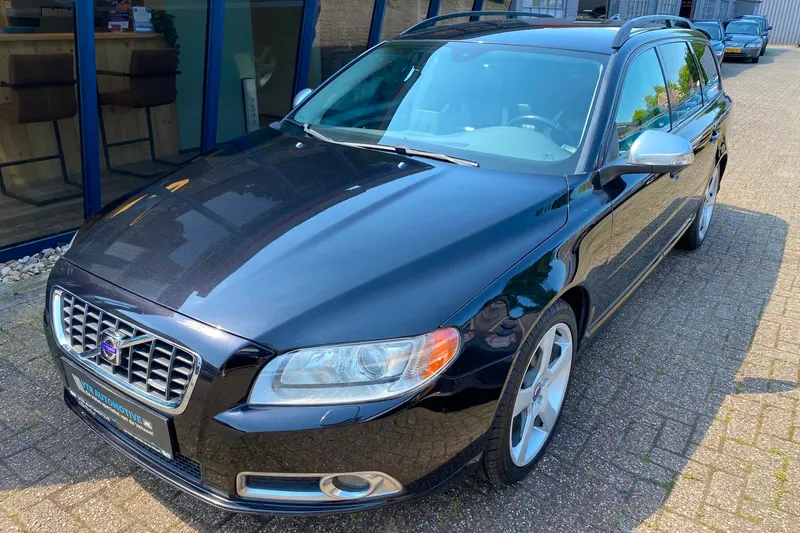 Volvo V70 (2008)