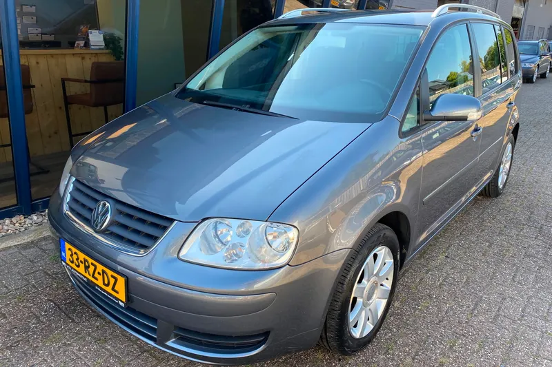 Volkswagen Touran (2005)
