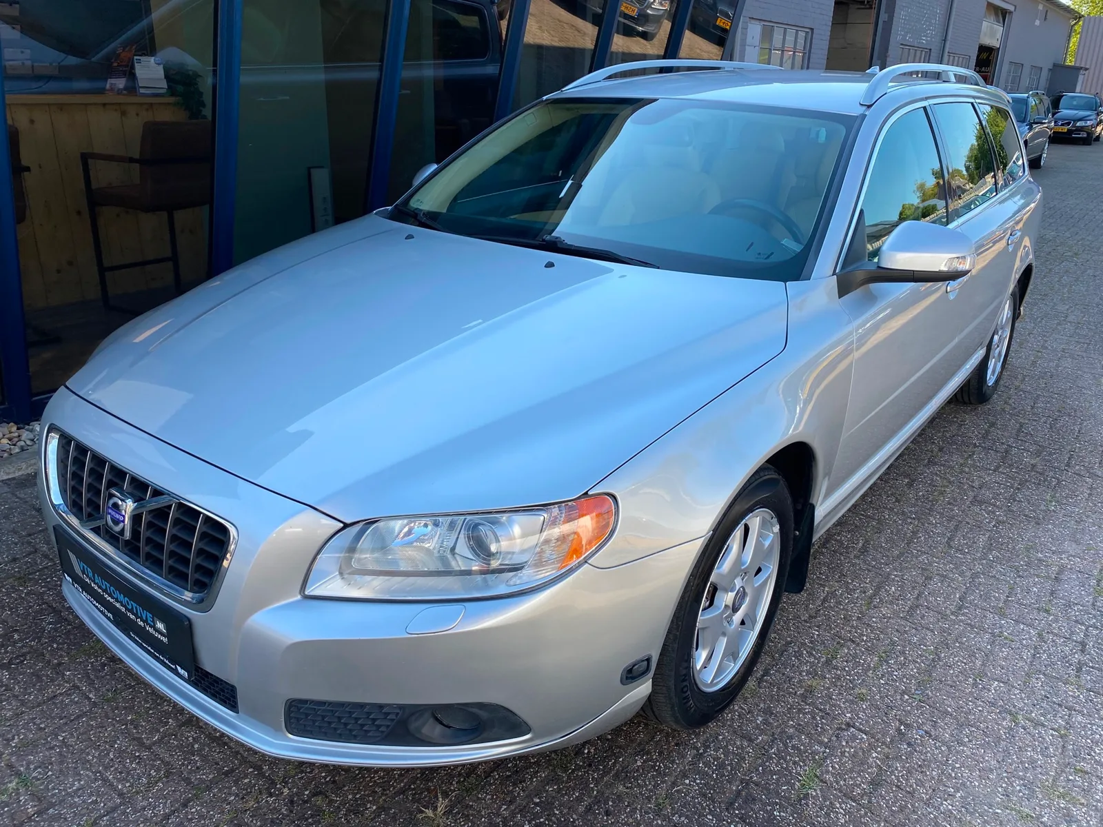 Volvo V70 (2006) — foto 1