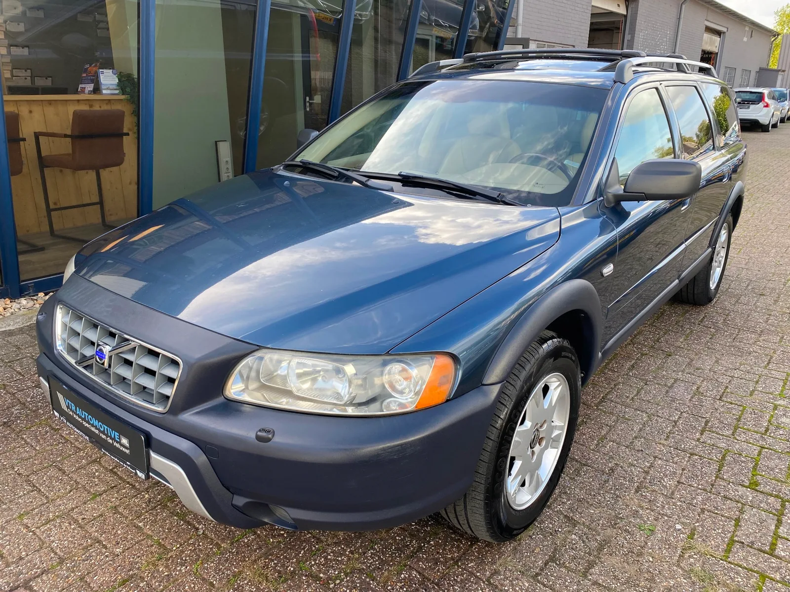 Volvo XC70 (2004) — foto 1