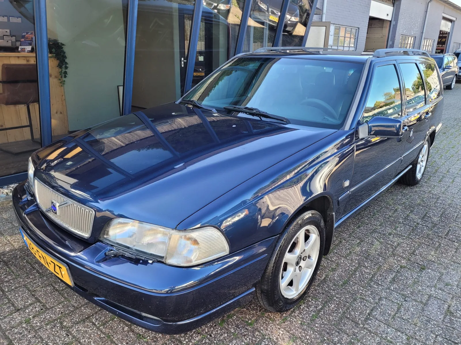 Volvo V70 (2000) — foto 1