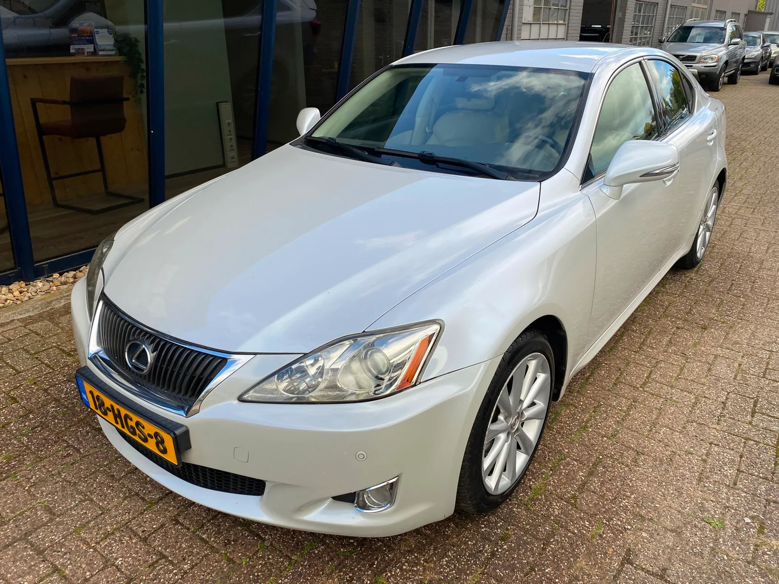 Lexus IS (2008) — foto 1