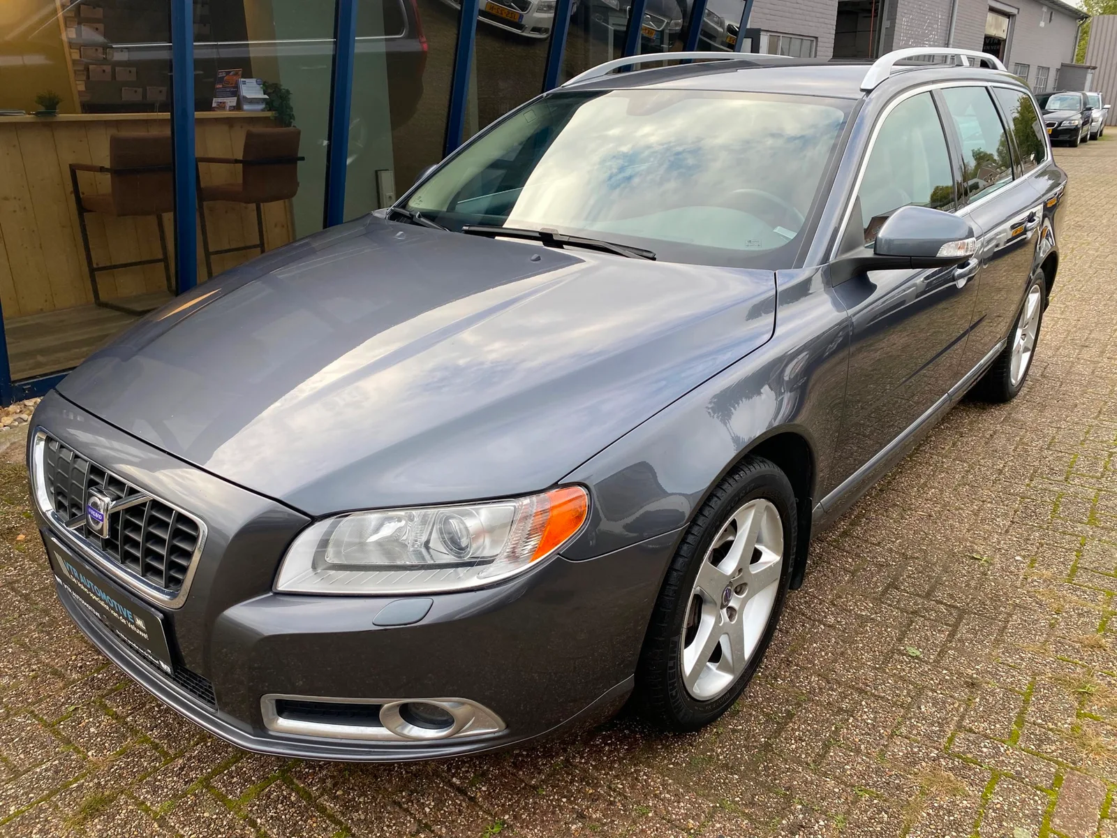 Volvo V70 (2007) — foto 1