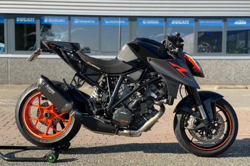 KTM 1290 Super Duke R (0)