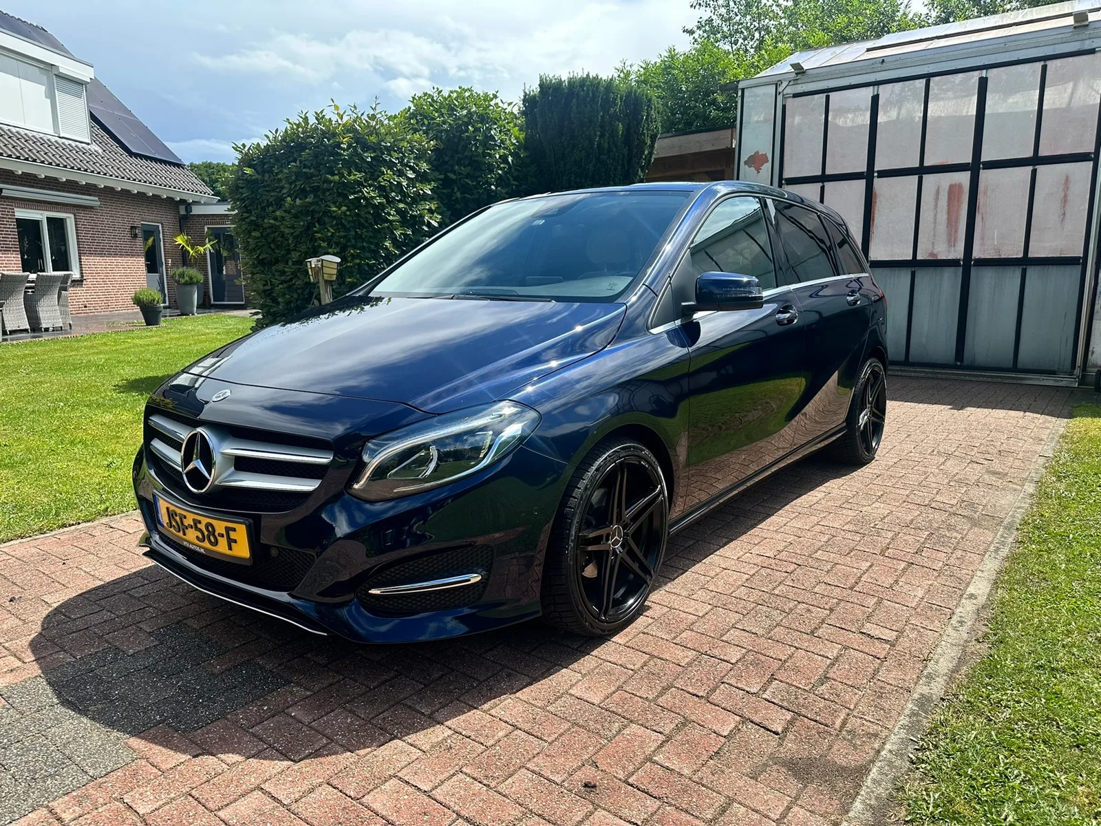 Mercedes-Benz B-Klasse (2018) — foto 1