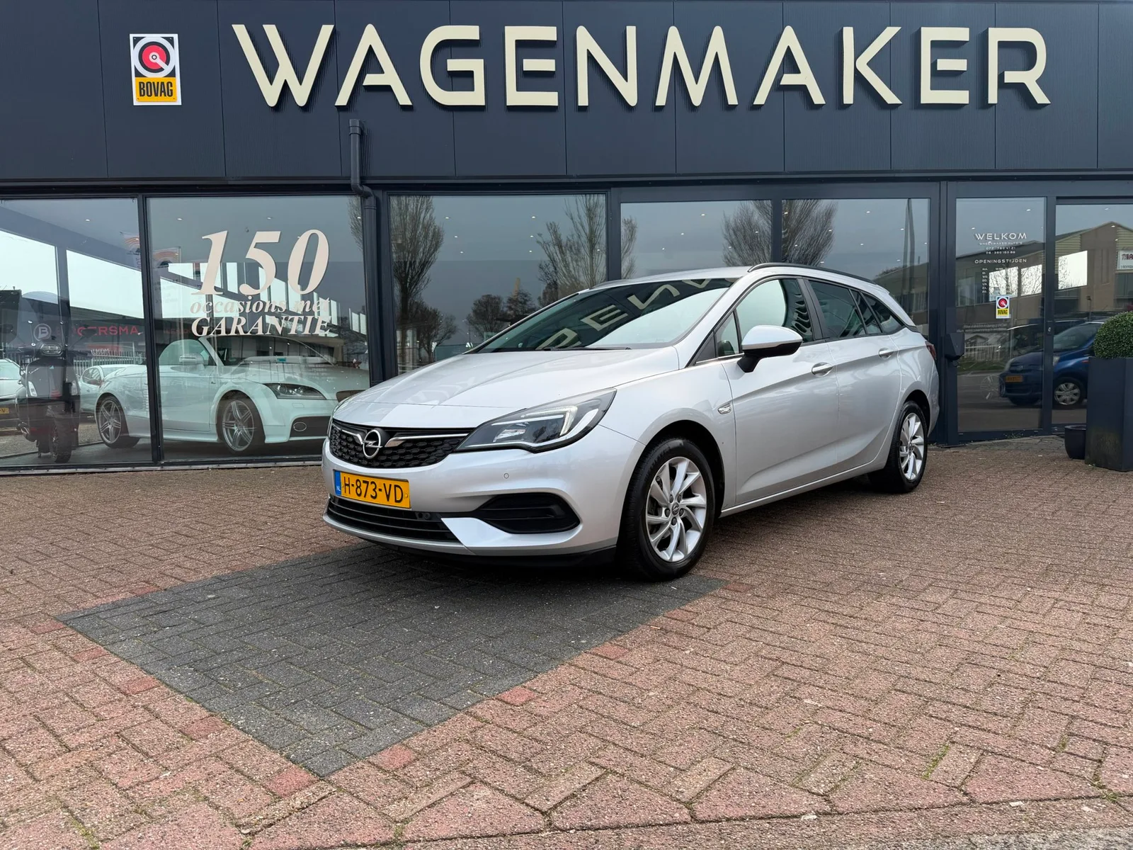 Opel Astra (2020) — foto 1