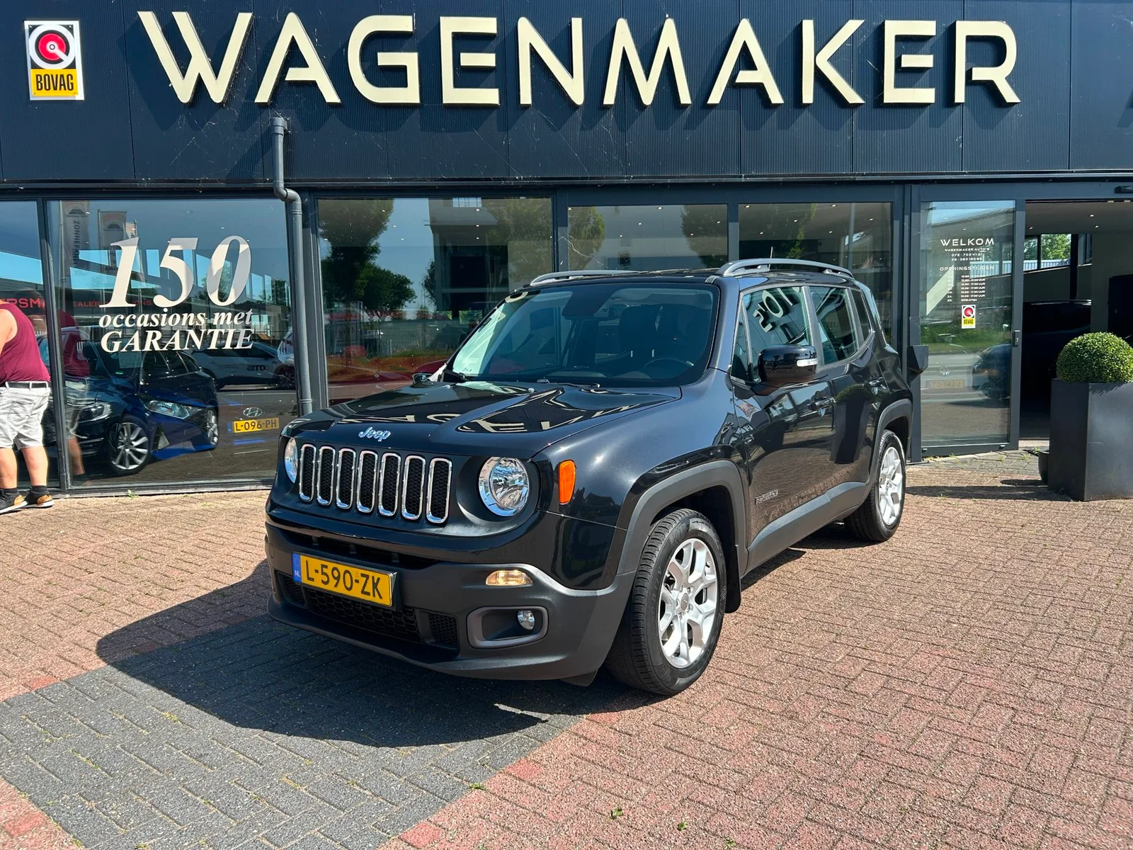 Jeep Renegade (2016) — foto 1