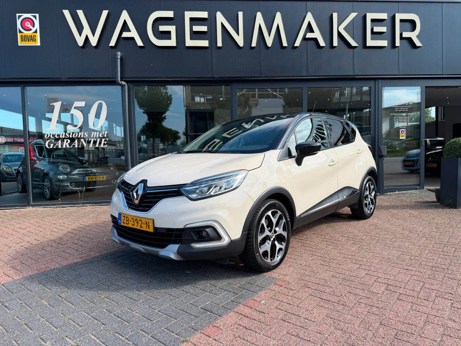 Renault Captur (2017) — foto 1