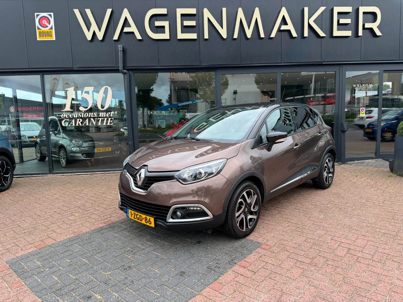 Renault Captur (2015) — foto 1