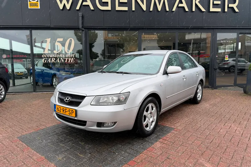 Hyundai Sonata (2005)
