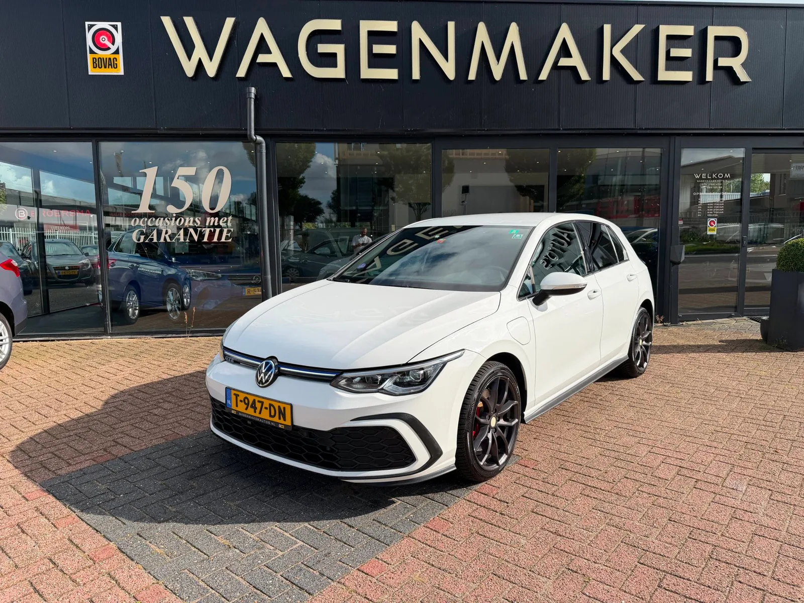 Volkswagen Golf (2021) — foto 1