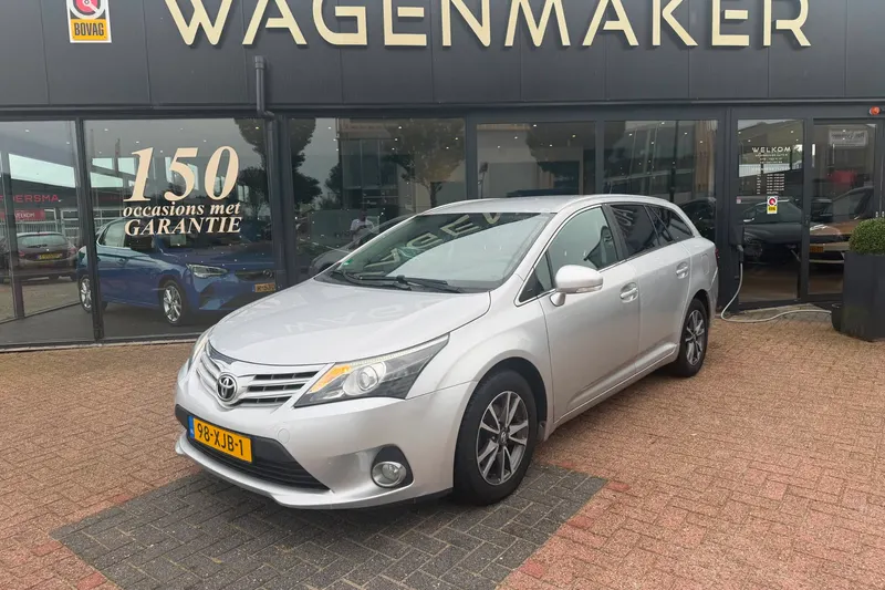 Toyota Avensis (2012)