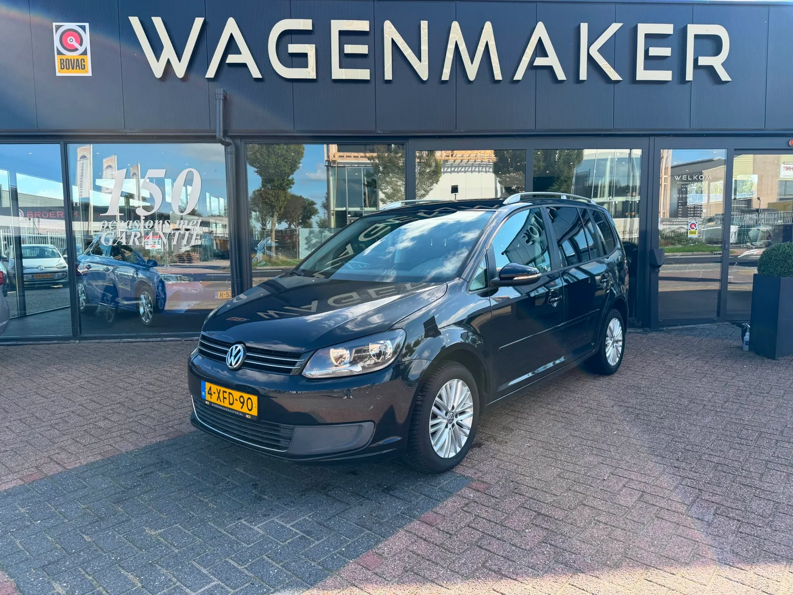 Volkswagen Touran (2014) — foto 1