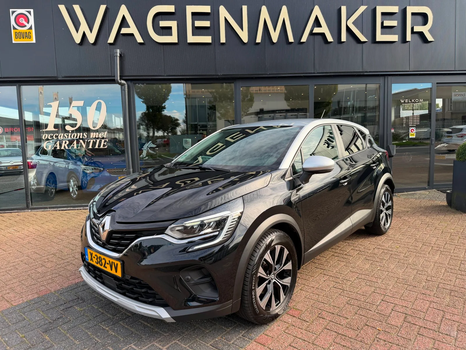 Renault Captur (2023) — foto 1