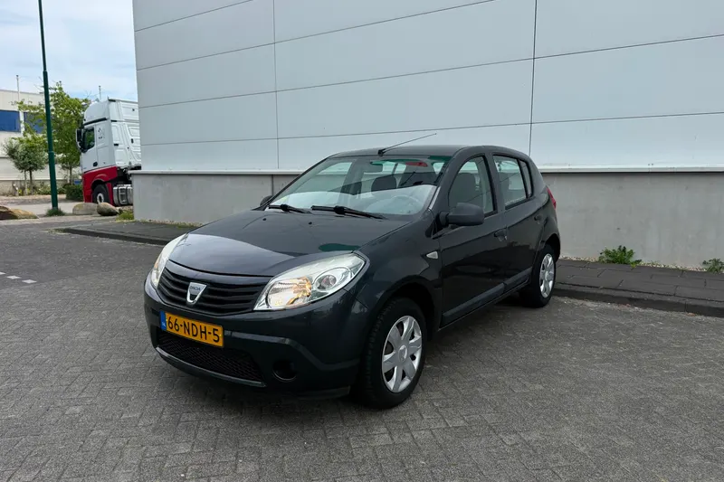 Dacia Sandero (2010)