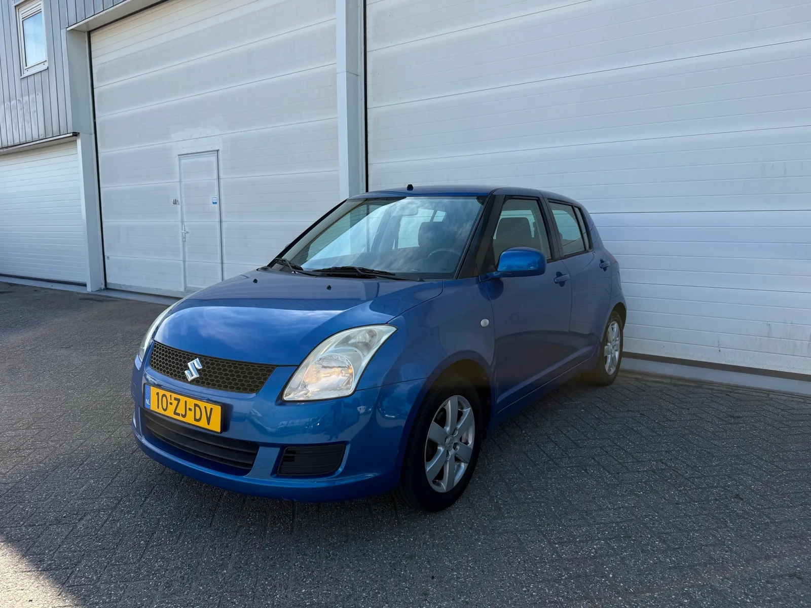 Suzuki Swift (2008) — foto 1