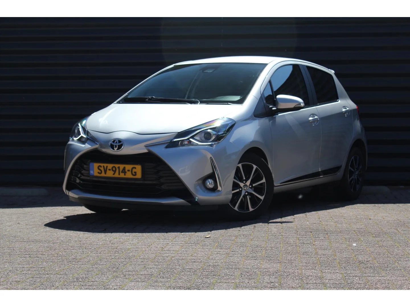 Toyota Yaris (2018) — foto 1