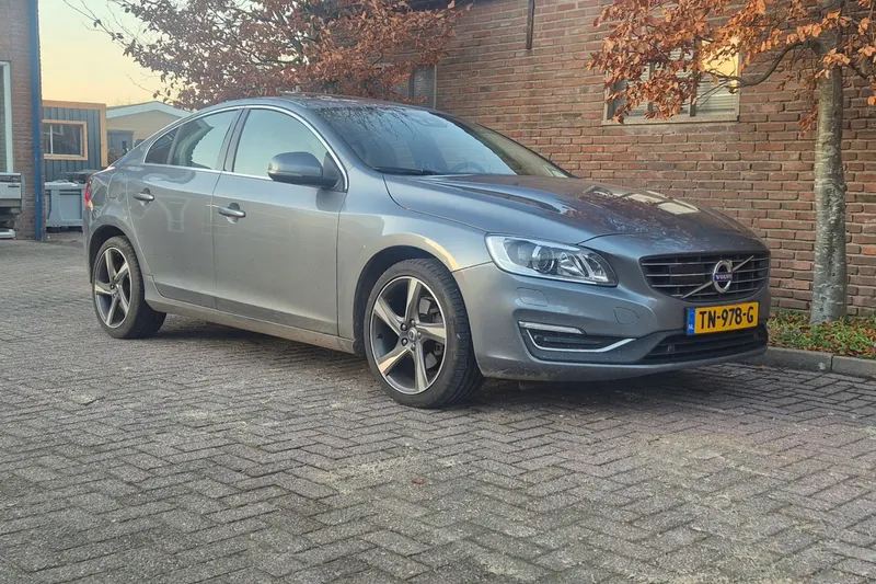 Volvo S60 (2016)