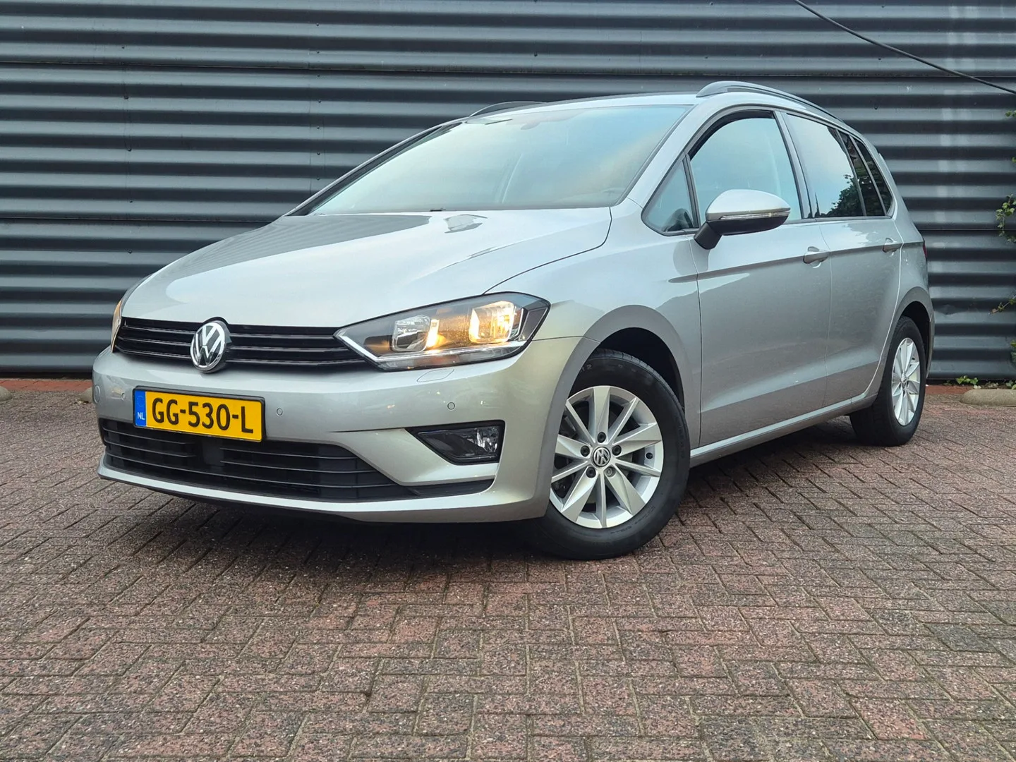 Volkswagen Golf Sportsvan (2014) — foto 1
