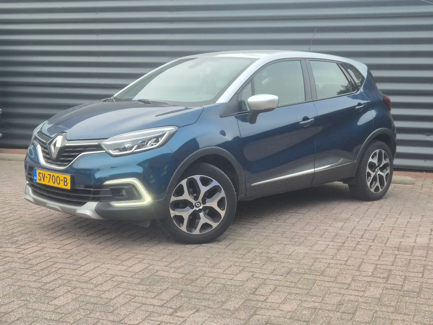 Renault Captur (2017) — foto 1