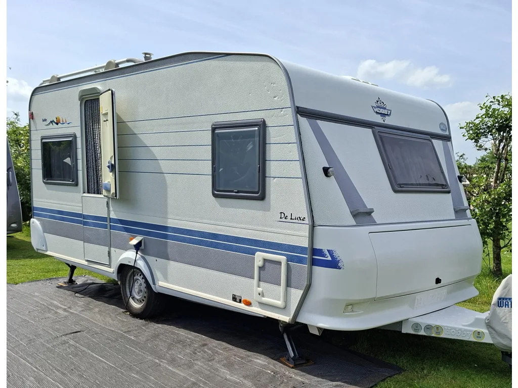 Hobby De Luxe (2002) — foto 1