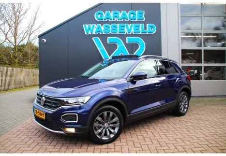Volkswagen T-Roc (2018) — foto 1