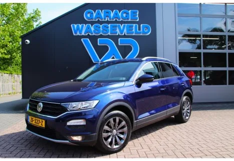 Volkswagen T-Roc (2019) — foto 1