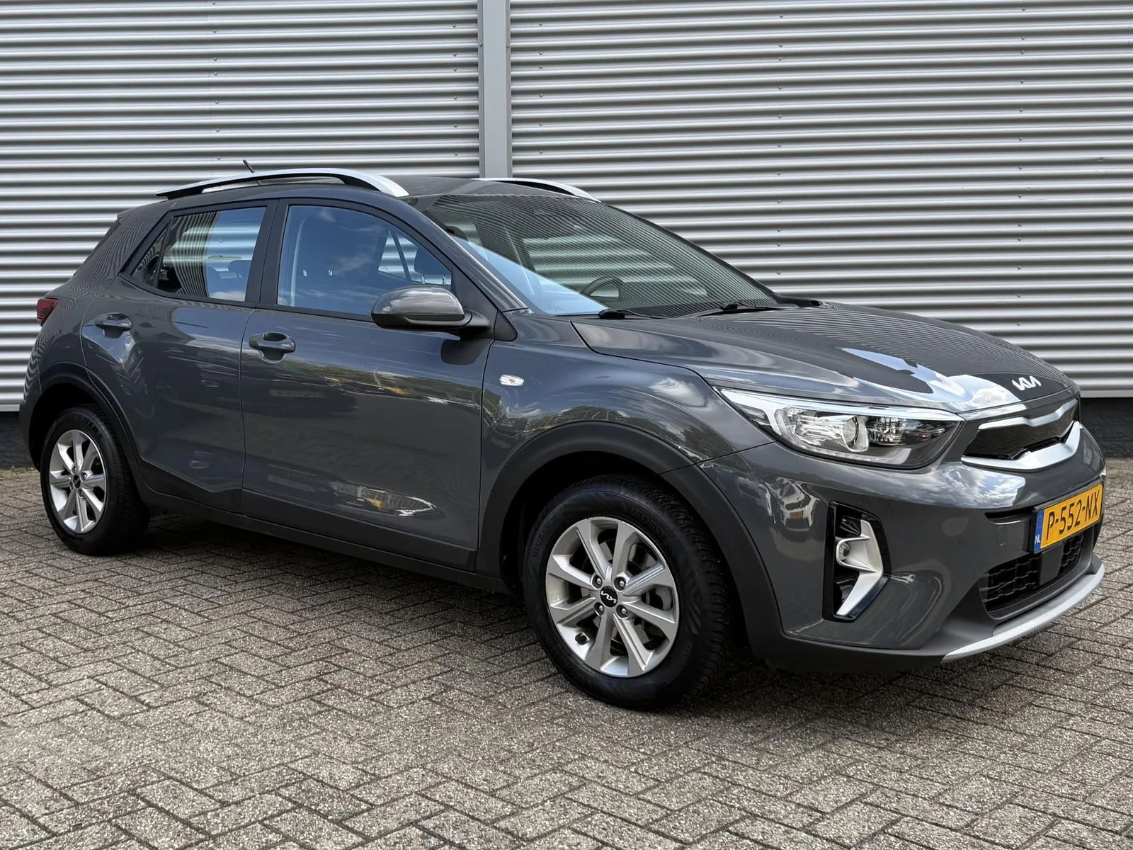 Kia Stonic (2022) — foto 1