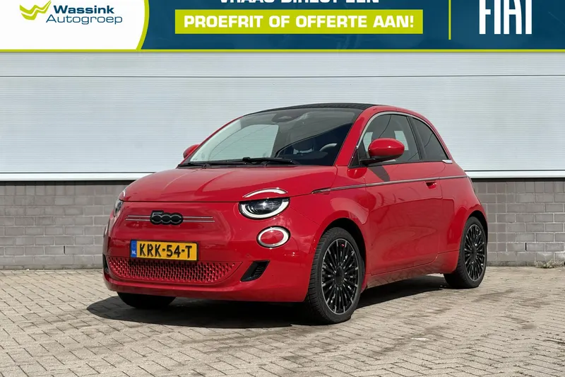 Fiat 500C (2024)