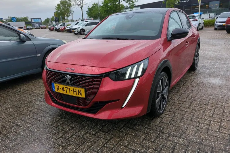 Peugeot e-208 (2022)