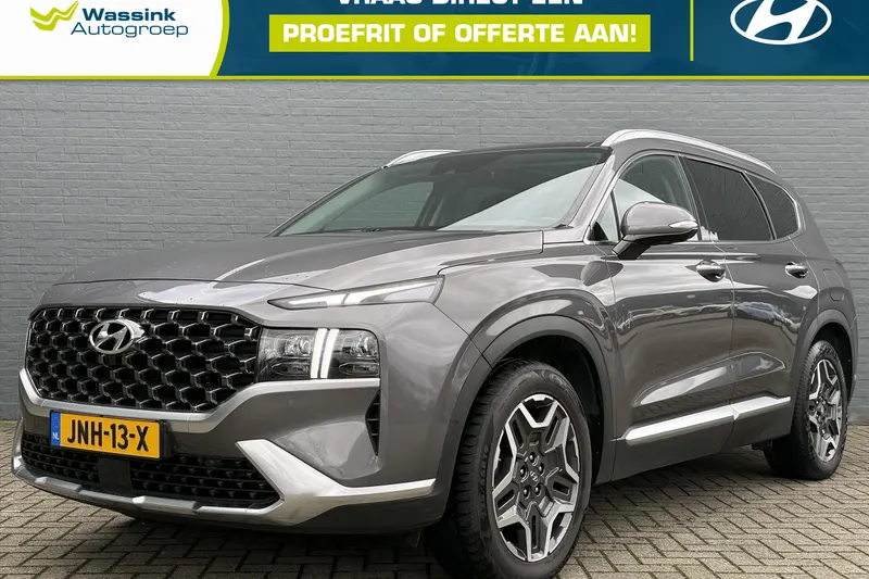 Hyundai Santa Fe (2023)