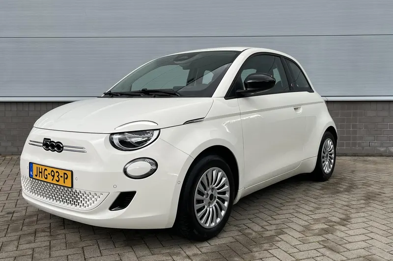 Fiat 500e (2025)