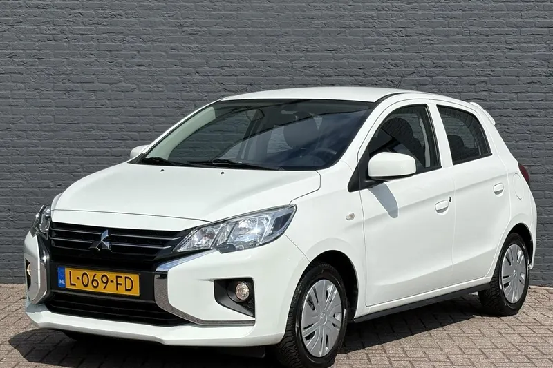 Mitsubishi Space Star (2021)