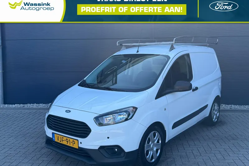 Ford Transit Courier (2021)