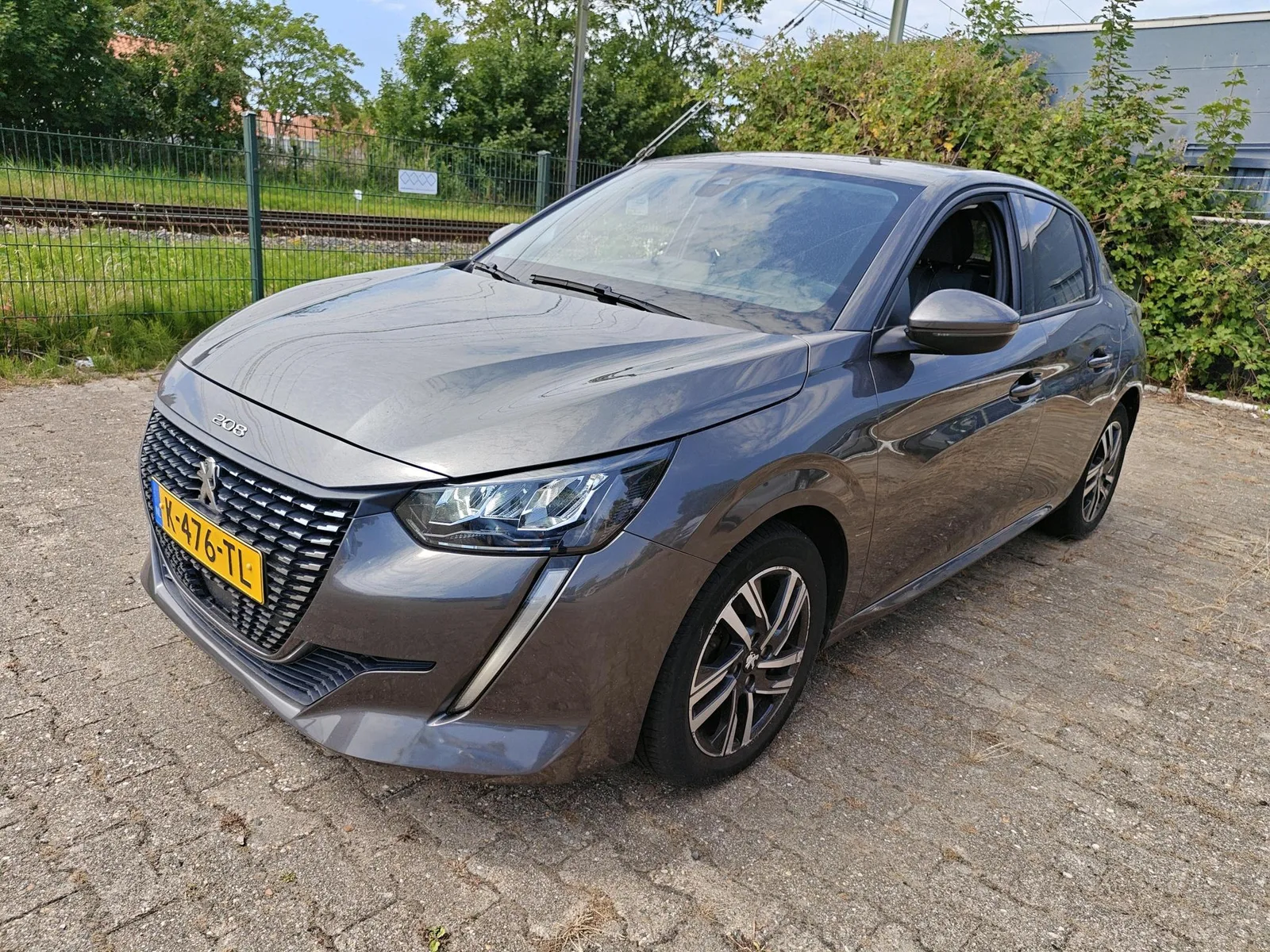 Peugeot 208 (2021) — foto 1