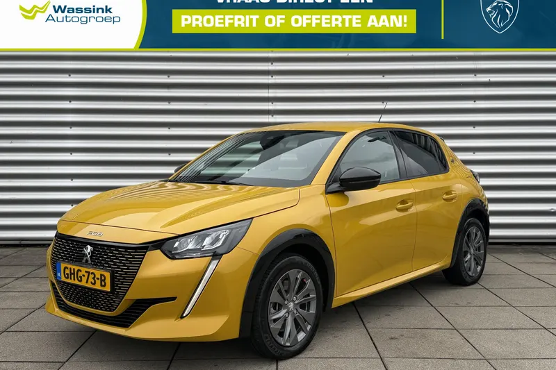 Peugeot e-208 (2023)