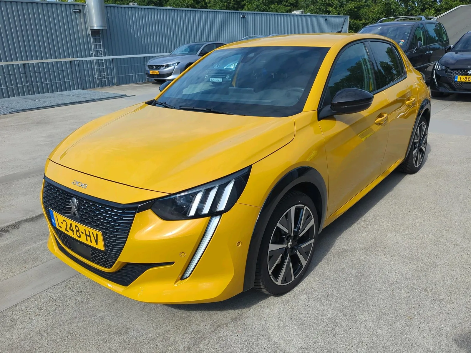 Peugeot 208 (2021) — foto 1