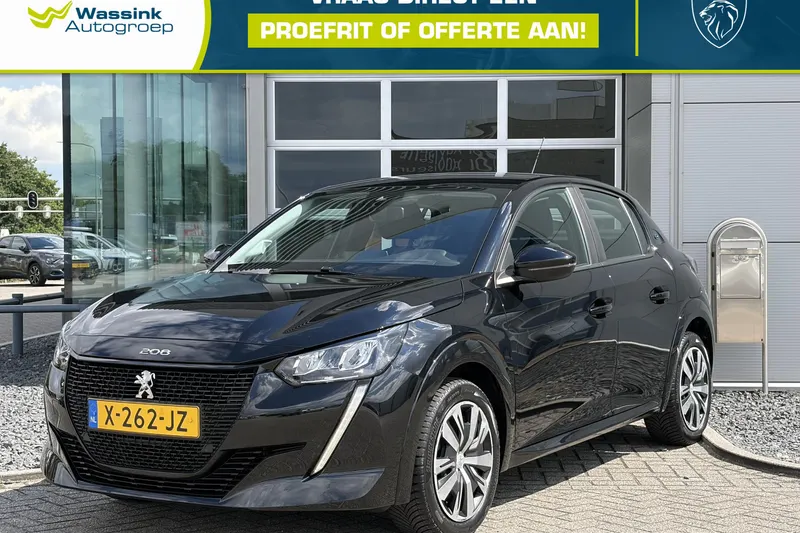 Peugeot e-208 (2023)