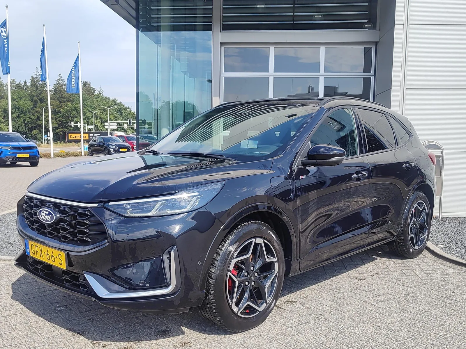 Ford Kuga (2024) — foto 1