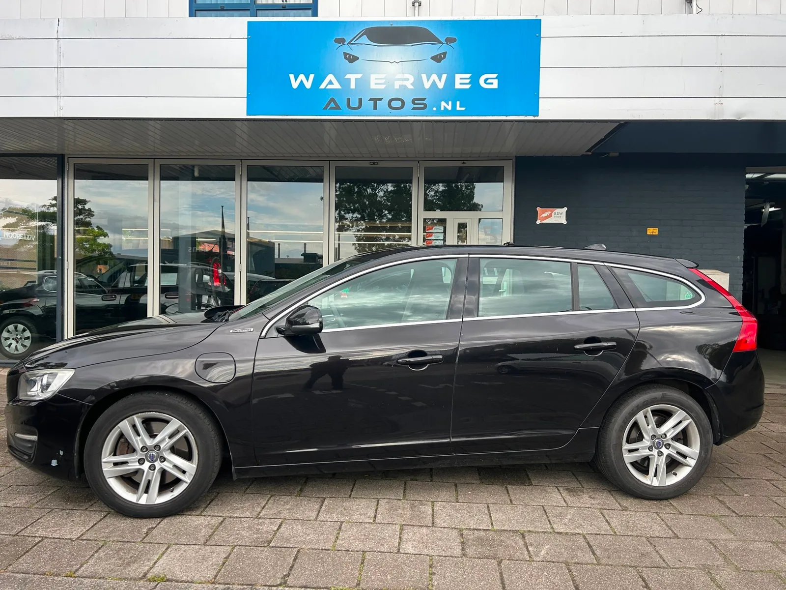 Volvo V60 (2015) — foto 1