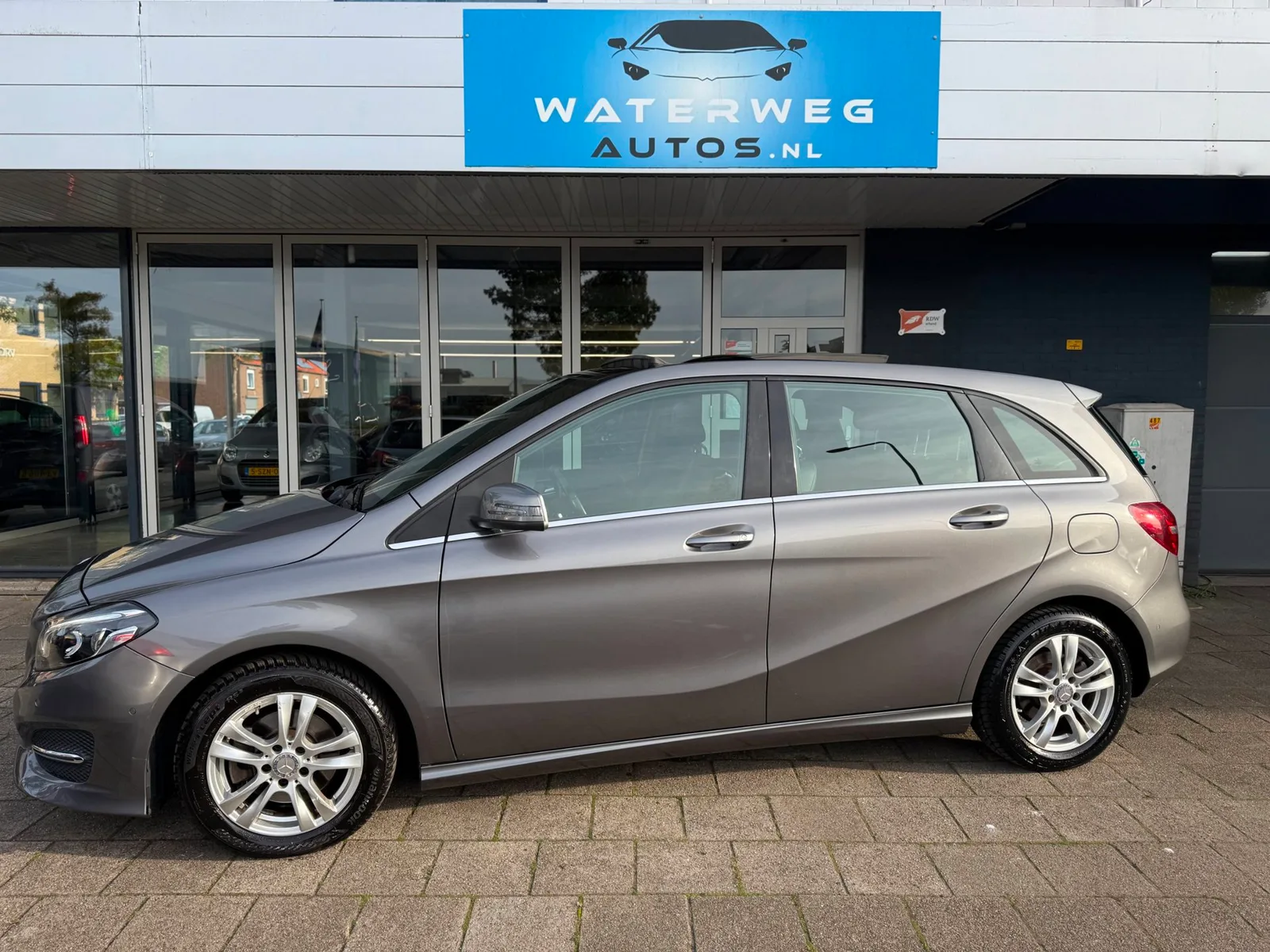 Mercedes-Benz B-Klasse (2015) — foto 1