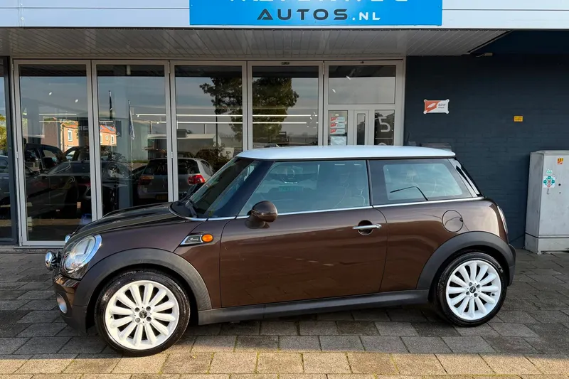 MINI Cooper (2009)