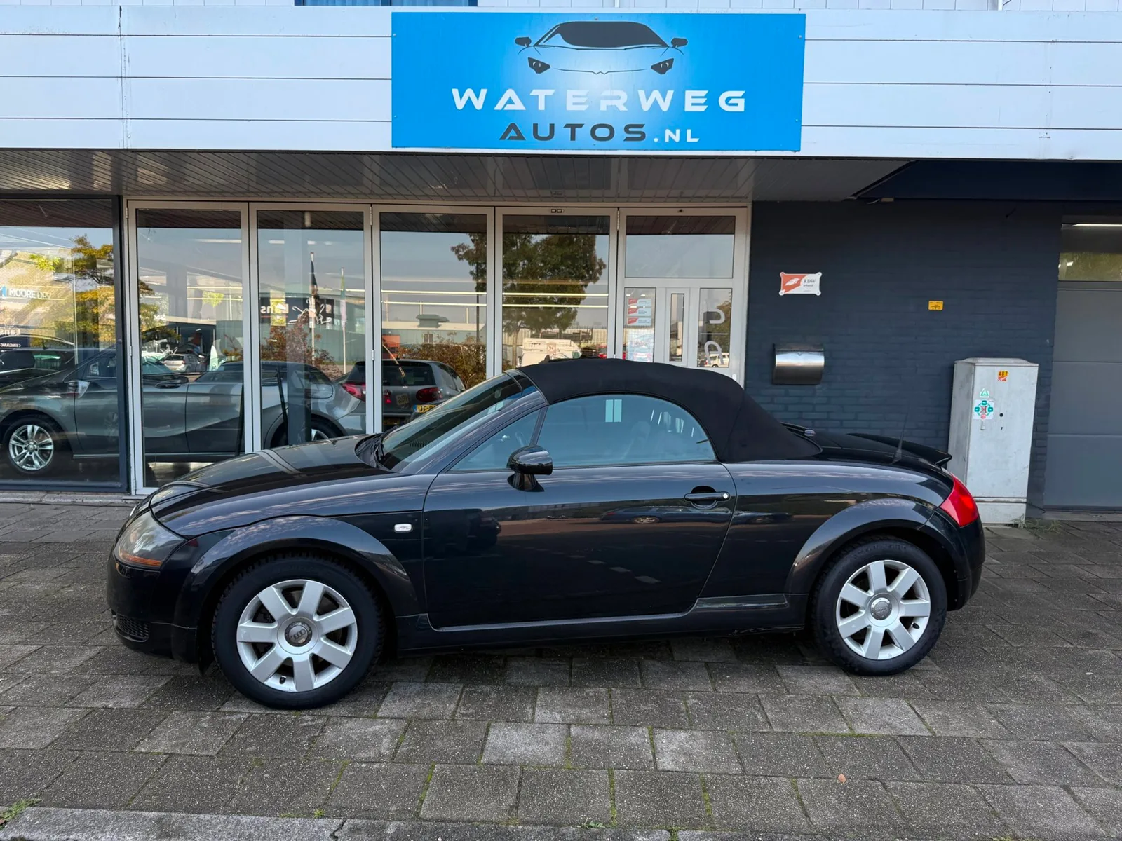 Audi TT (2004) — foto 1