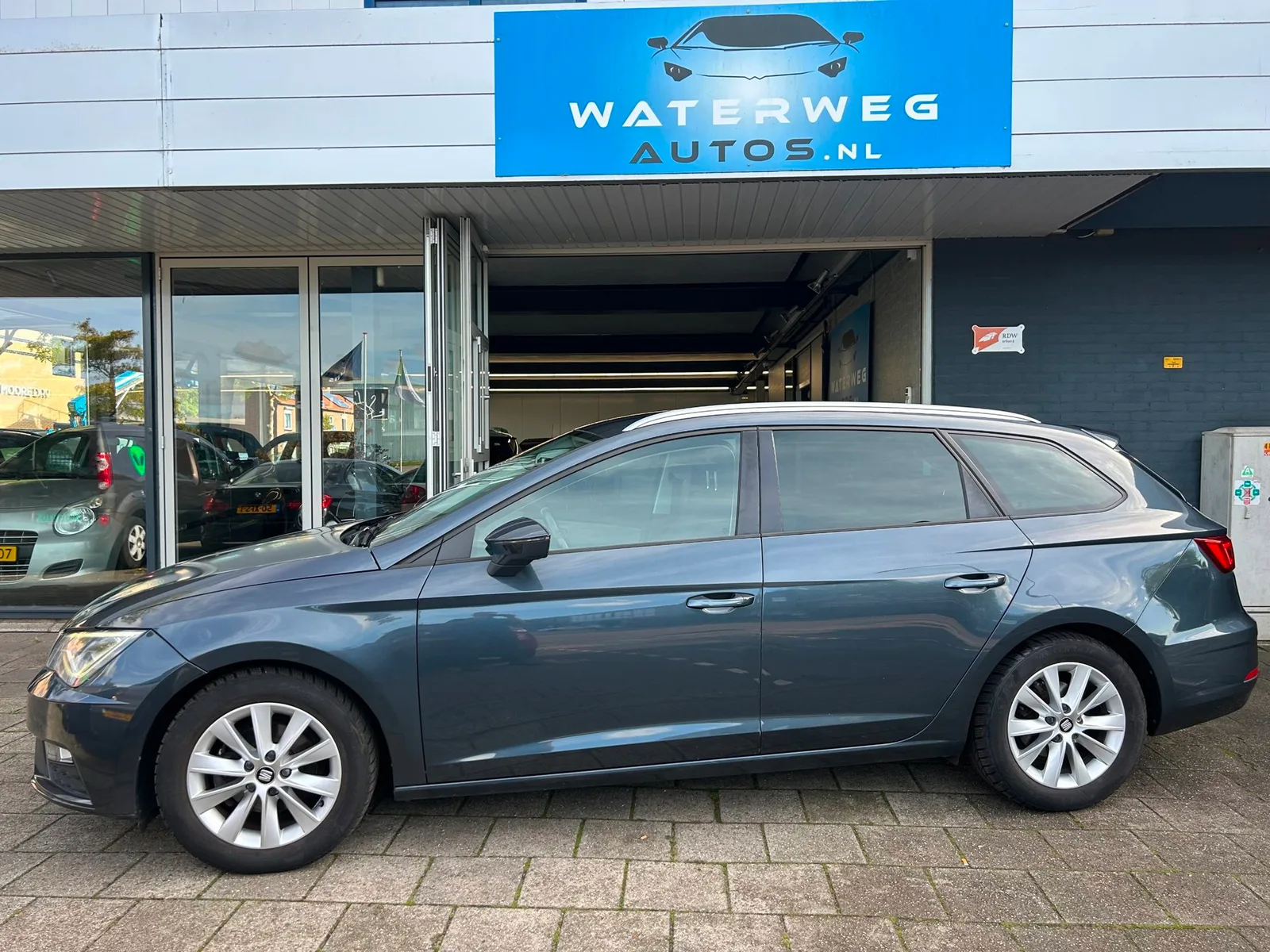 SEAT Leon (2019) — foto 1