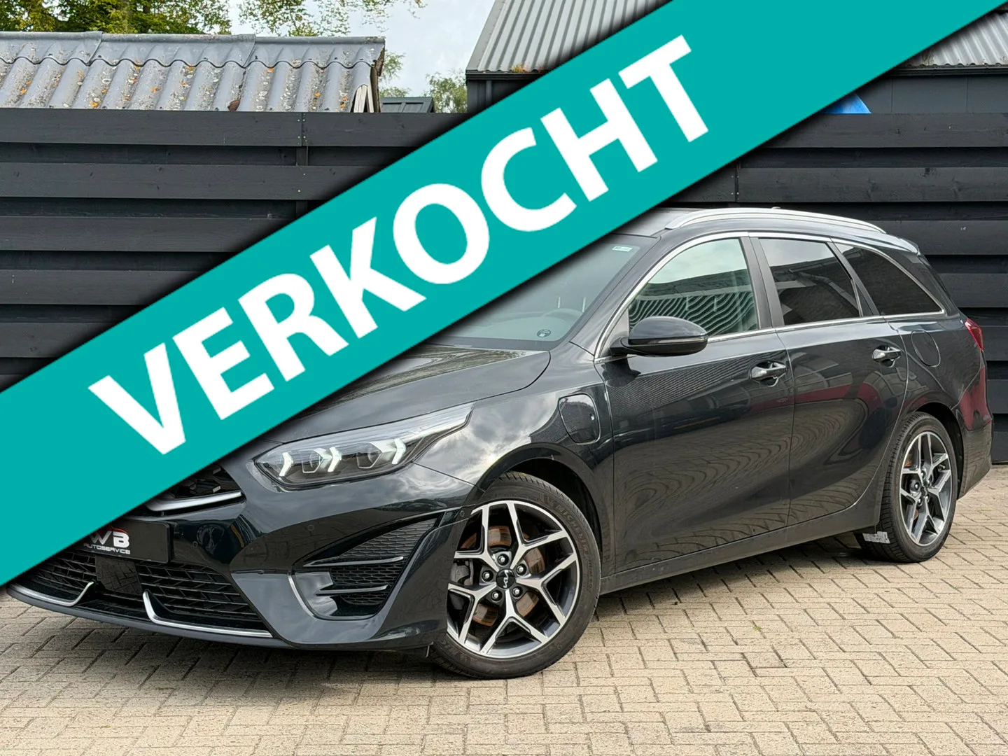Kia Ceed Sportswagon (2023) — foto 1