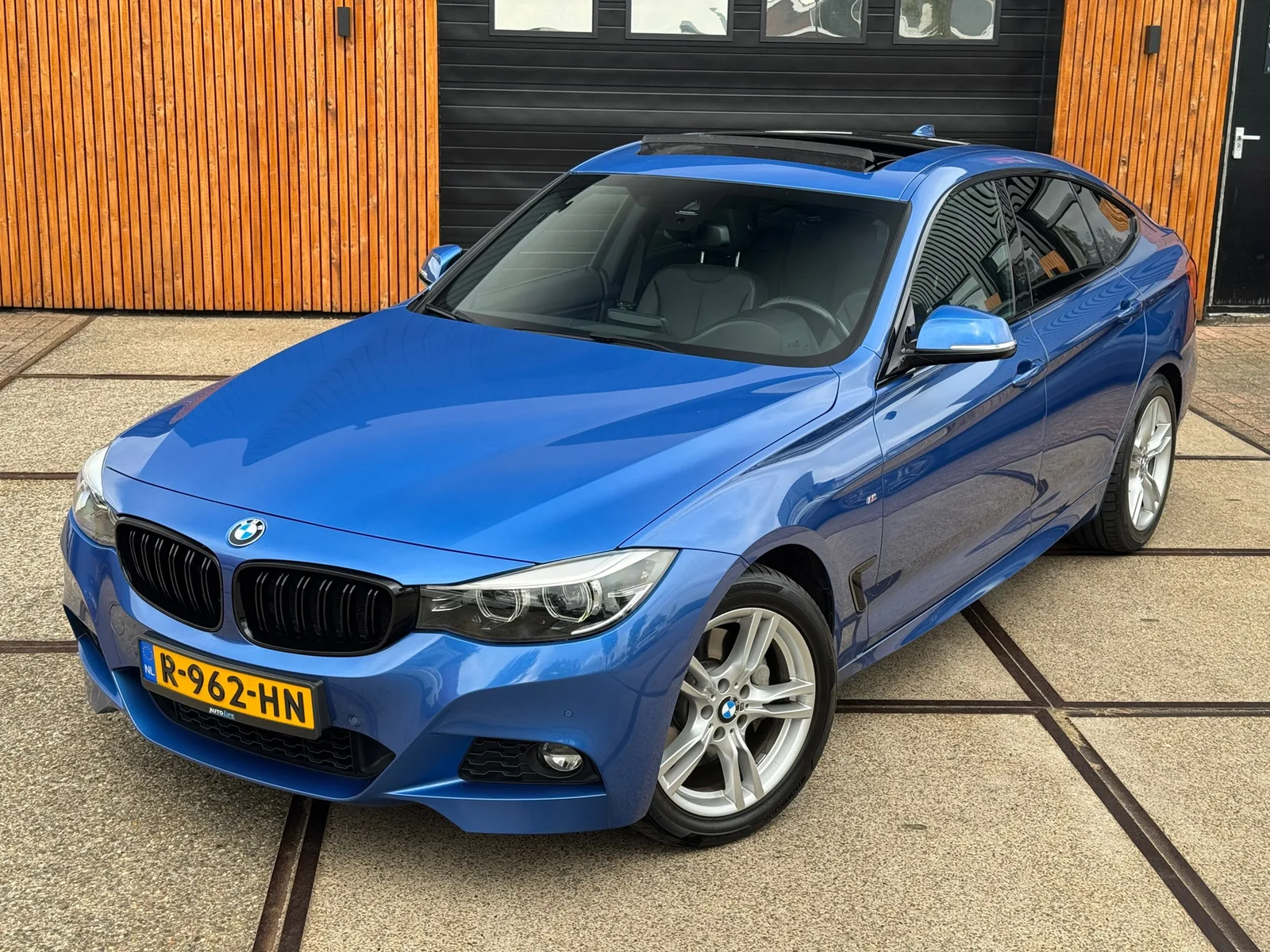 BMW 3-Serie (2016) — foto 1