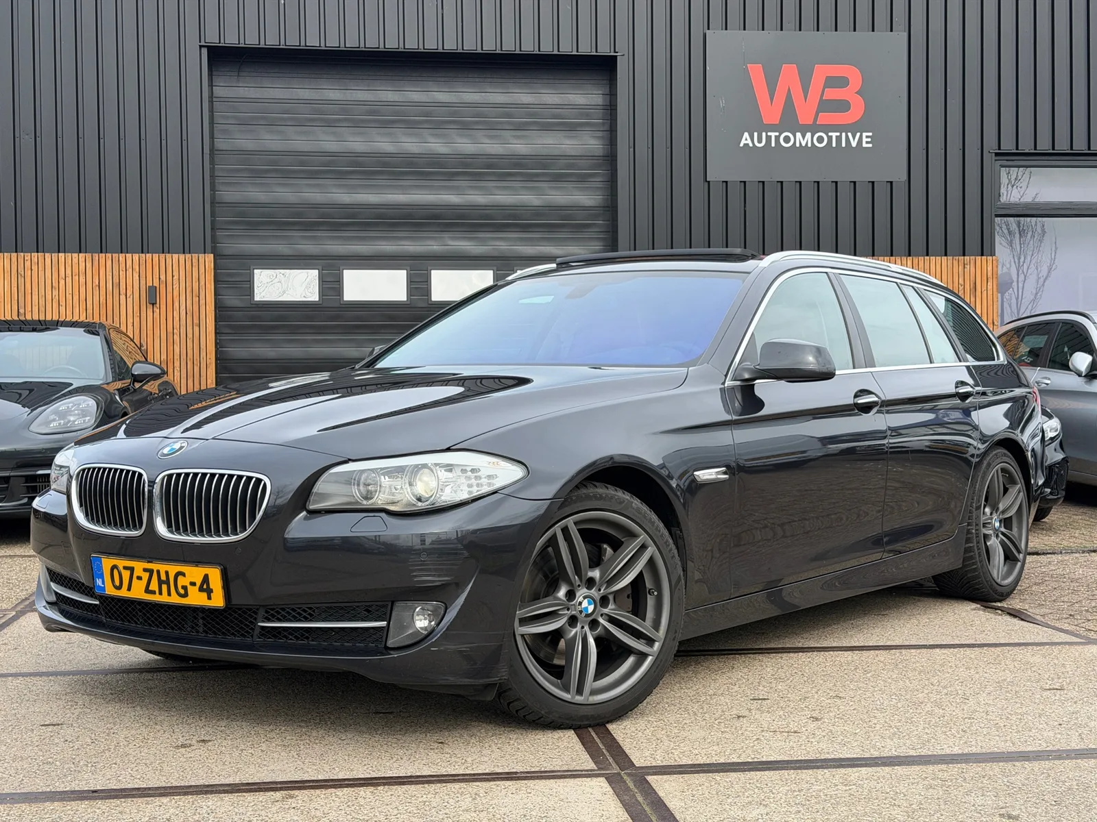 BMW 5-Serie (2012) — foto 1